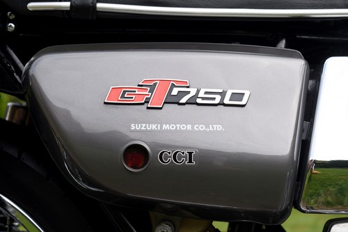 1976 Suzuki GT750A In vendita (immagine 57 di 128)