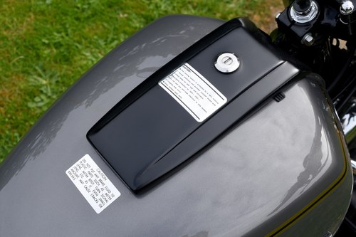 1976 Suzuki GT750A In vendita (immagine 50 di 128)