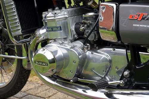 1976 Suzuki GT750A In vendita (immagine 98 di 128)