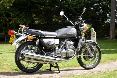 1976 Suzuki GT750A In vendita (immagine 9 di 128)