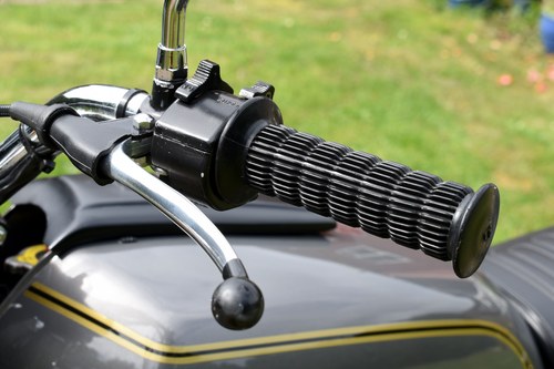 1976 Suzuki GT750A In vendita (immagine 32 di 128)