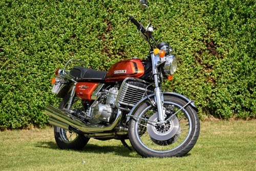 1974 Suzuki GT 750L à vendre (picture 4 of 111)