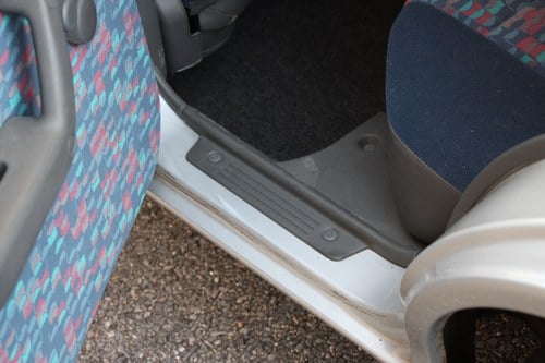 NO RESERVE - 2000 Suzuki Swift GLX For Sale (picture 54 of 128)