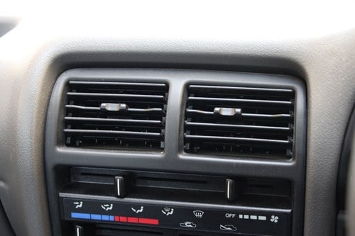 NO RESERVE - 2000 Suzuki Swift GLX For Sale (picture 20 of 128)