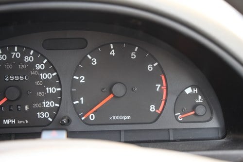 NO RESERVE - 2000 Suzuki Swift GLX For Sale (picture 17 of 128)