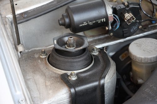 NO RESERVE - 2000 Suzuki Swift GLX For Sale (picture 101 of 128)