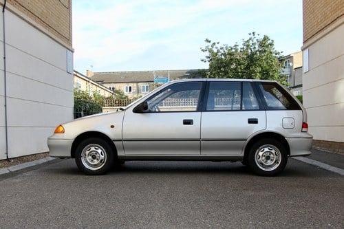 NO RESERVE - 2000 Suzuki Swift GLX For Sale (picture 61 of 128)