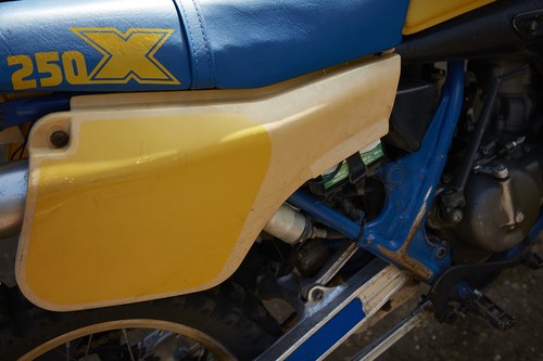 1988 Suzuki TSX250 till salu (bild 63 av 78)