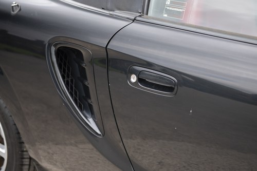 NO RESERVE - 2006 Toyota MR2 Roadster VVTI For Sale (picture 69 of 158)