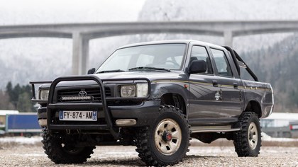 1989 Toyota Hilux pick-up double-cab 2.4 Diesel