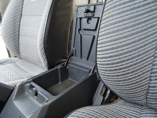 1991 Toyota Land cruiser LX 2.4 Diesel Turbo Commercial In vendita (immagine 72 di 176)