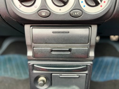 2001 Toyota MR2 MK3 Roadster (W30) In vendita (immagine 42 di 113)