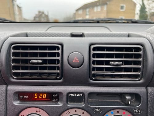 2001 Toyota MR2 MK3 Roadster (W30) In vendita (immagine 45 di 113)