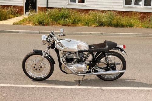 1954 Triton Pre-Unit 750cc Café Racer à vendre (picture 26 of 173)