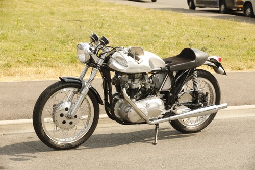 1954 Triton Pre-Unit 750cc Café Racer à vendre (picture 18 of 173)
