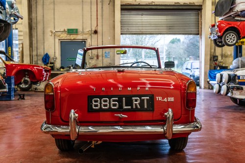 1962 Triumph TR4 Te koop (foto 12 van 123)