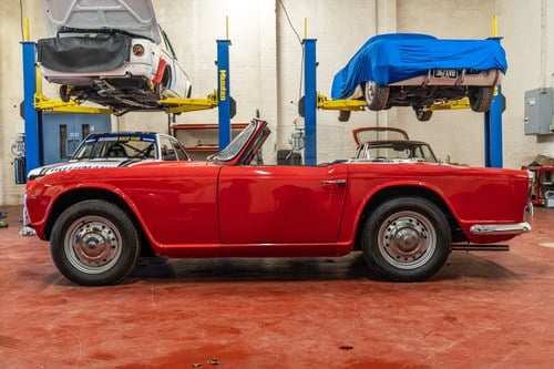 1962 Triumph TR4 Te koop (foto 11 van 123)