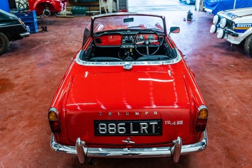 1962 Triumph TR4 Te koop (foto 15 van 123)
