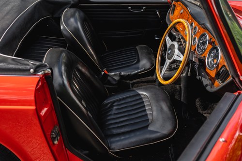 1967 Triumph TR4A IRS à vendre (picture 33 of 140)