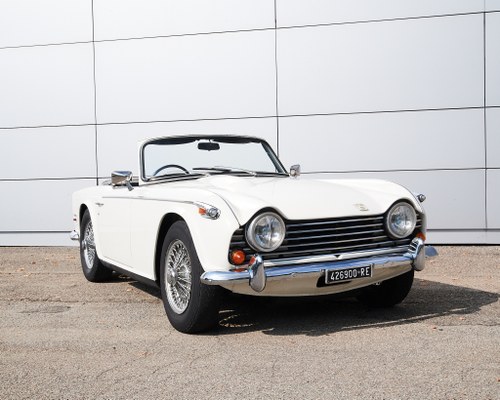 1968 Triumph TR5 PI (RHD) For Sale (picture 1 of 88)