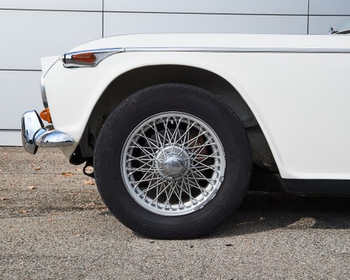 1968 Triumph TR5 PI (RHD) For Sale (picture 15 of 88)