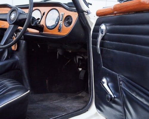 1968 Triumph TR5 PI (RHD) For Sale (picture 31 of 88)