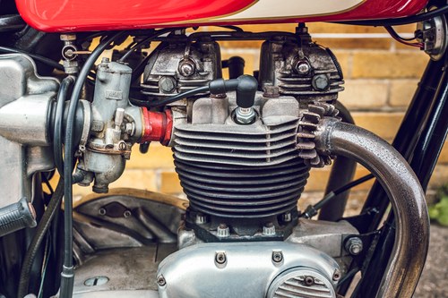 1971 Triumph Bonneville T120 In vendita (immagine 54 di 110)