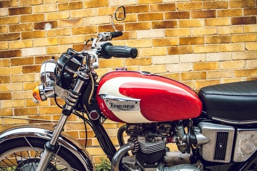 1971 Triumph Bonneville T120 In vendita (immagine 7 di 110)
