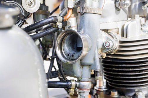 1961 Triumph Bonneville T120 R In vendita (immagine 92 di 105)