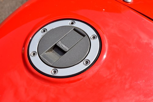 NO RESERVE - 1998 Triumph Daytona T595 For Sale (picture 82 of 104)