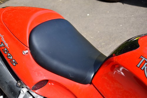 NO RESERVE - 1998 Triumph Daytona T595 For Sale (picture 79 of 104)