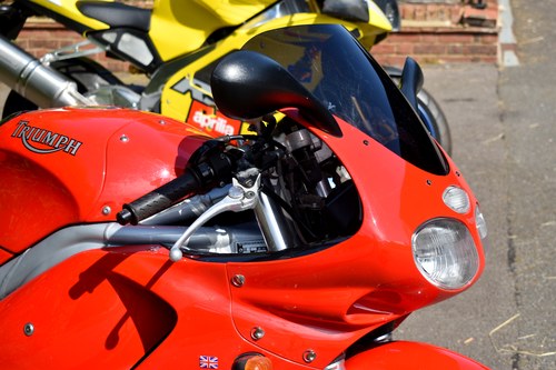 NO RESERVE - 1998 Triumph Daytona T595 For Sale (picture 32 of 104)