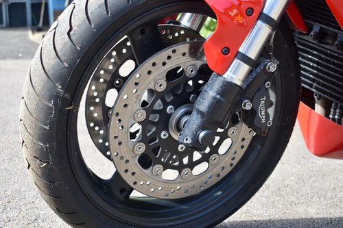 NO RESERVE - 1998 Triumph Daytona T595 For Sale (picture 18 of 104)