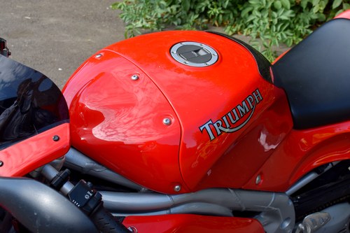 NO RESERVE - 1998 Triumph Daytona T595 For Sale (picture 56 of 104)