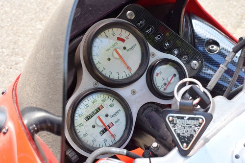 NO RESERVE - 1998 Triumph Daytona T595 For Sale (picture 44 of 104)