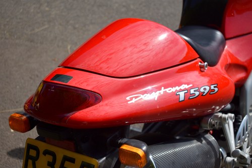 NO RESERVE - 1998 Triumph Daytona T595 For Sale (picture 67 of 104)