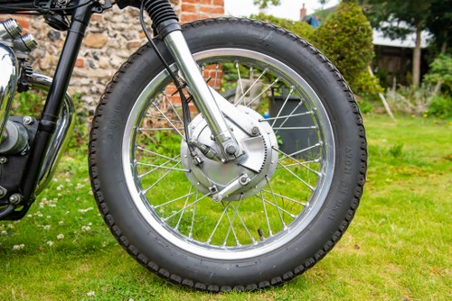 1954 Triumph T100 Pre-Unit Bobber Custom à vendre (picture 35 of 102)
