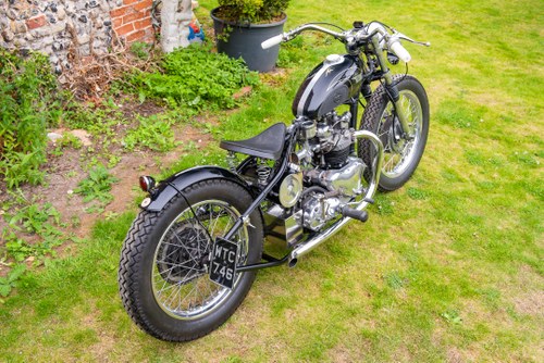 1954 Triumph T100 Pre-Unit Bobber Custom à vendre (picture 8 of 102)
