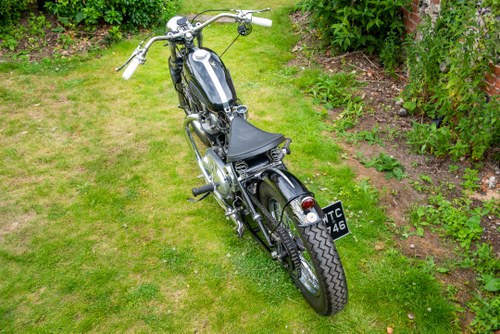 1954 Triumph T100 Pre-Unit Bobber Custom à vendre (picture 14 of 102)