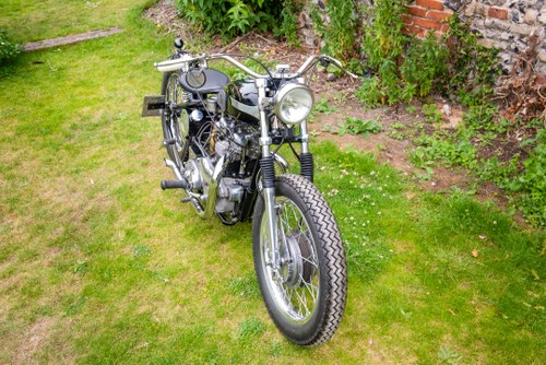 1954 Triumph T100 Pre-Unit Bobber Custom à vendre (picture 5 of 102)