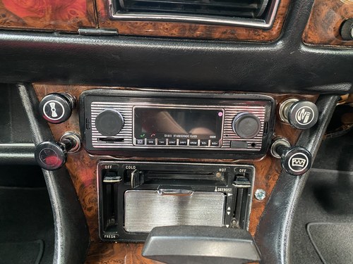 1976 Triumph Stag 3L Auto For Sale (picture 39 of 105)