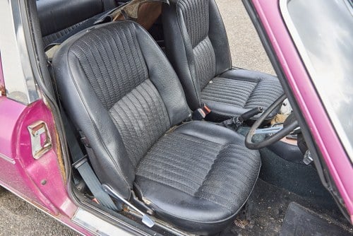 1974 Triumph Stag V8 automatic For Sale (picture 30 of 139)