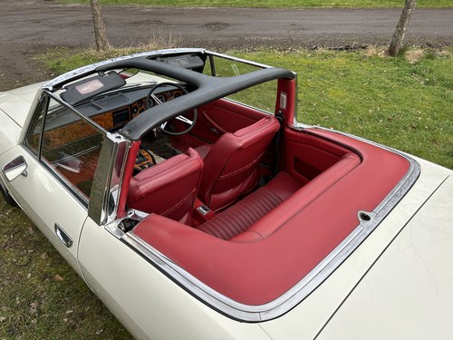 1971 Triumph Stag Convertible In vendita (immagine 46 di 179)