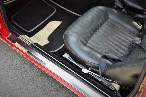 RESERVE LOWERED - 1972 Triumph Stag Convertible Te koop (foto 48 van 140)