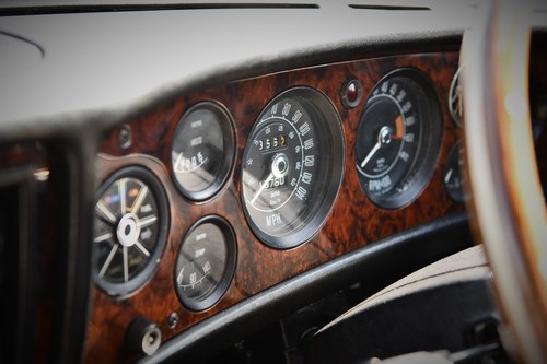 RESERVE LOWERED - 1972 Triumph Stag Convertible Te koop (foto 56 van 140)