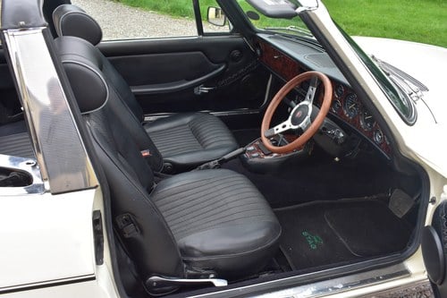 RESERVE LOWERED - 1973 Triumph Stag Te koop (foto 25 van 147)