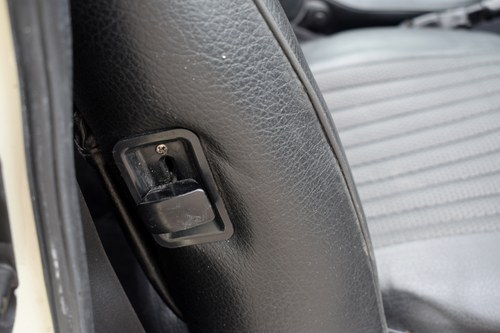 RESERVE LOWERED - 1973 Triumph Stag Te koop (foto 50 van 147)