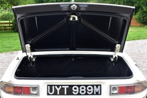 RESERVE LOWERED - 1973 Triumph Stag Te koop (foto 62 van 147)