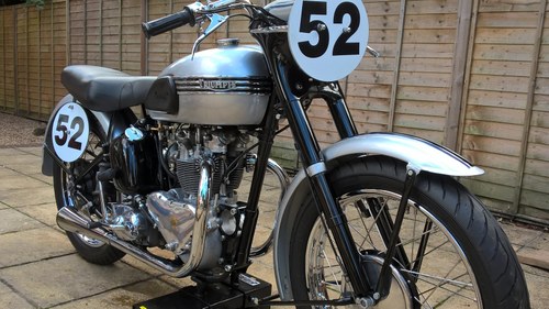 1952 Triumph Tiger 100 with Complete Racing Kit zum Verkauf (Bild 2 von 27)