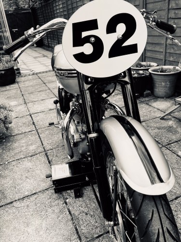 1952 Triumph Tiger 100 with Complete Racing Kit zum Verkauf (Bild 5 von 27)